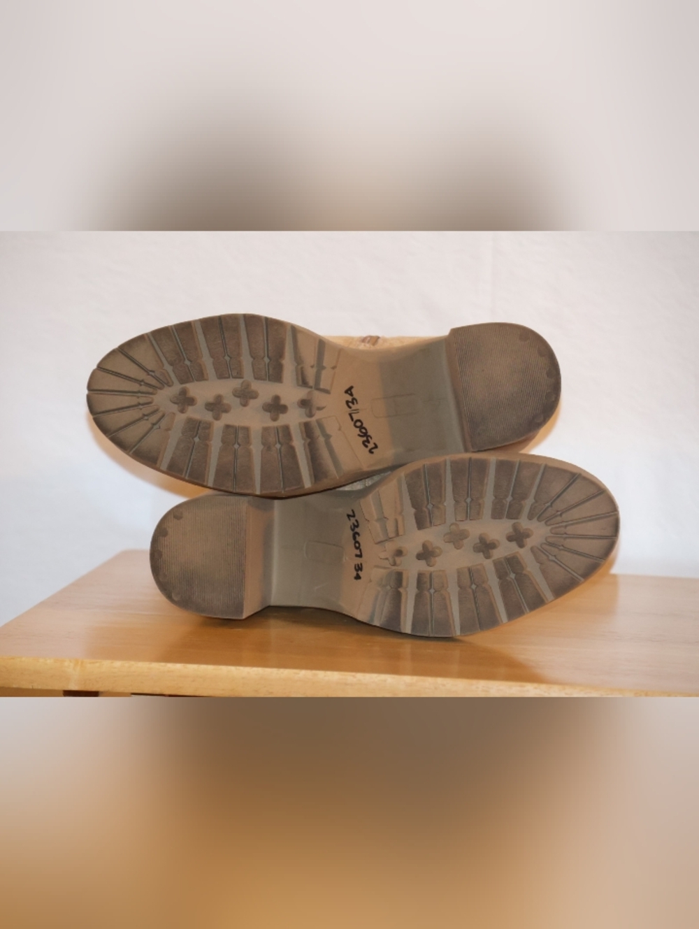 Wonderly Nessie Ankle Boots-Camel Tan. Size 8M. - Picture 12 of 15